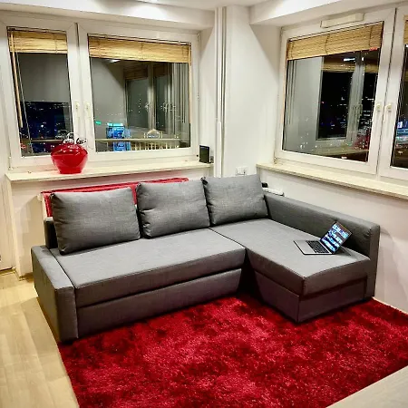 Red Centrum: Panoramic City Views with High-Speed Wi-Fi and Smart Entertainment Warsaw Exterior photo