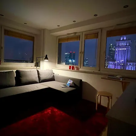 Red Centrum: Panoramic City Views with High-Speed Wi-Fi and Smart Entertainment Warsaw Exterior photo